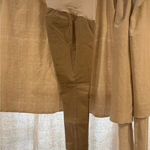 Old Navy women’s maternity Khakis